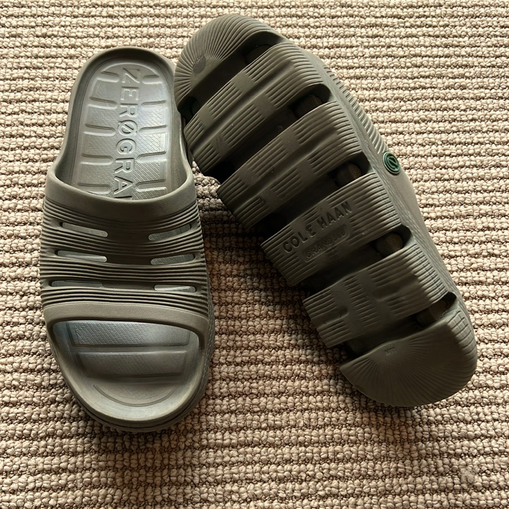 Men’s Cole Haan Zerogrand Slides in army green size 11